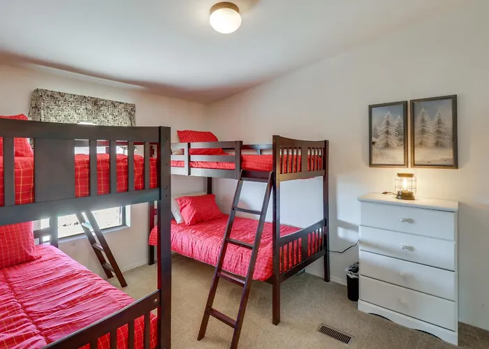 Holiday home Family Show Getaway - 7 Mi To Town!